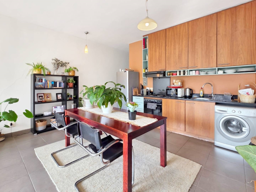 To Let 1 Bedroom Property for Rent in Gardens Western Cape